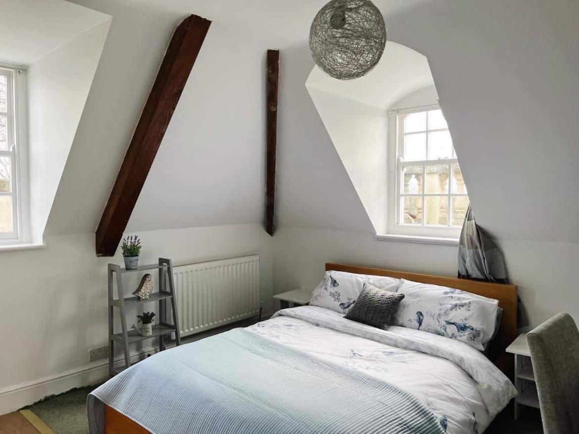 4 Bed Loft Apartment Overlooking Historic Town Trowbridge Zewnętrze zdjęcie